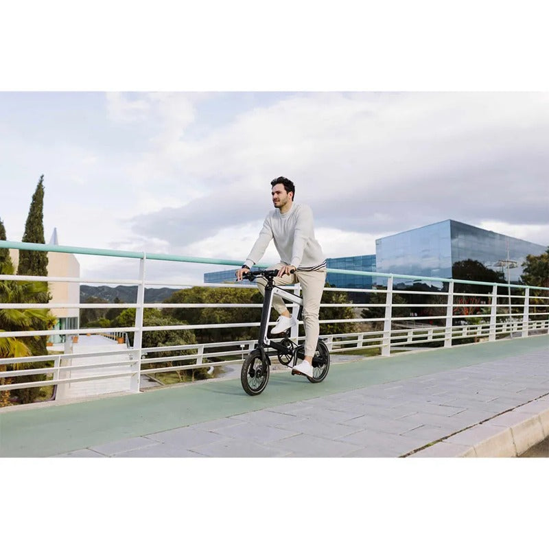 Bicicleta elétrica dobrável Geo - Mercado de Luxo - O Maior E-Commerce de Bens, Produtos e Serviços de Luxo do Brasil.