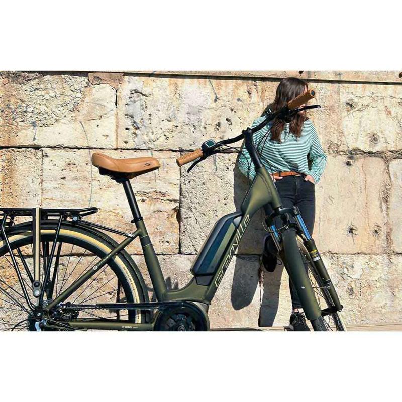 Bicicleta elétrica E-Urban 30 Bosch Active Line - Mercado de Luxo - O Maior E-Commerce de Bens, Produtos e Serviços de Luxo do Brasil.