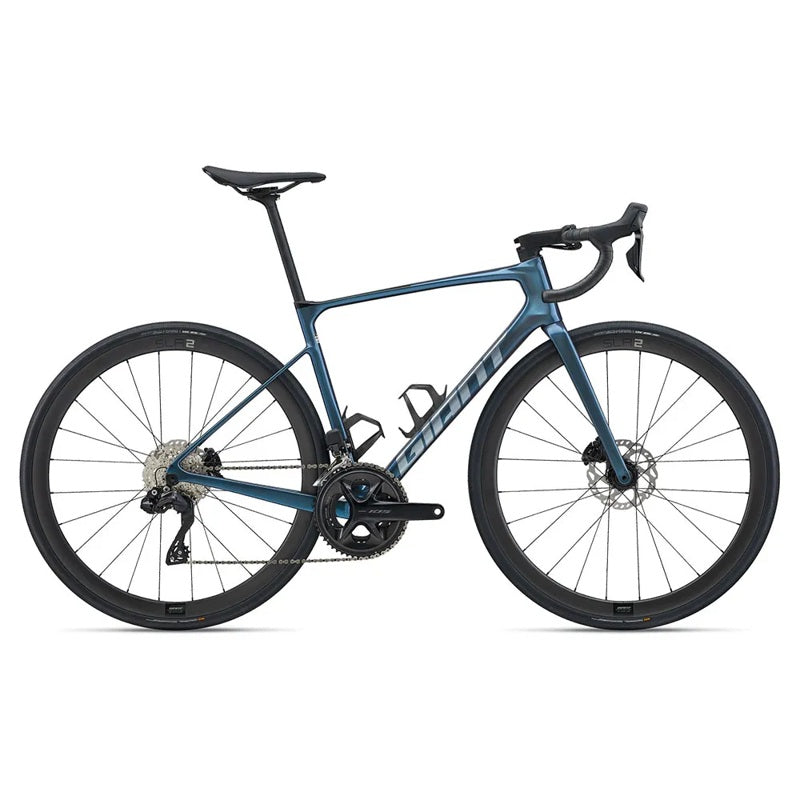 Bicicleta de estrada Defy Advanced 0 105 Di2 2025 - Mercado de Luxo - O Maior E-Commerce de Bens, Produtos e Serviços de Luxo do Brasil.