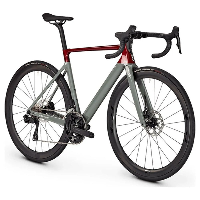 Bicicleta de estrada Izalco Max 8.9 R7150 Di2 2024 - Mercado de Luxo - O Maior E-Commerce de Bens, Produtos e Serviços de Luxo do Brasil.
