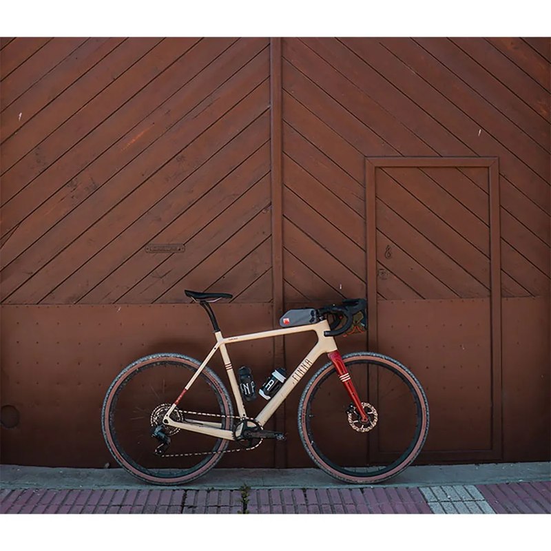 Bicicleta de gravel Taroko Rival XPLR AXS 2024 - Mercado de Luxo - O Maior E-Commerce de Bens, Produtos e Serviços de Luxo do Brasil.