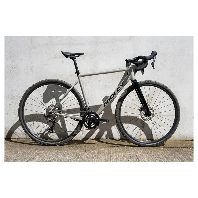 Bicicleta de gravel Grifn A GRX400 2x10 2024 - Mercado de Luxo - O Maior E-Commerce de Bens, Produtos e Serviços de Luxo do Brasil.