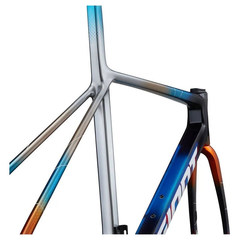 Quadro de estrada TCR Advanced SL-FF 2024 - Mercado de Luxo - O Maior E-Commerce de Bens, Produtos e Serviços de Luxo do Brasil.