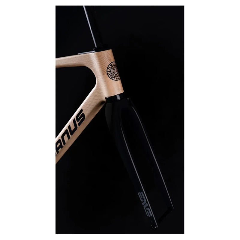 Quadro de gravel Enve 2024 - Mercado de Luxo - O Maior E-Commerce de Bens, Produtos e Serviços de Luxo do Brasil.