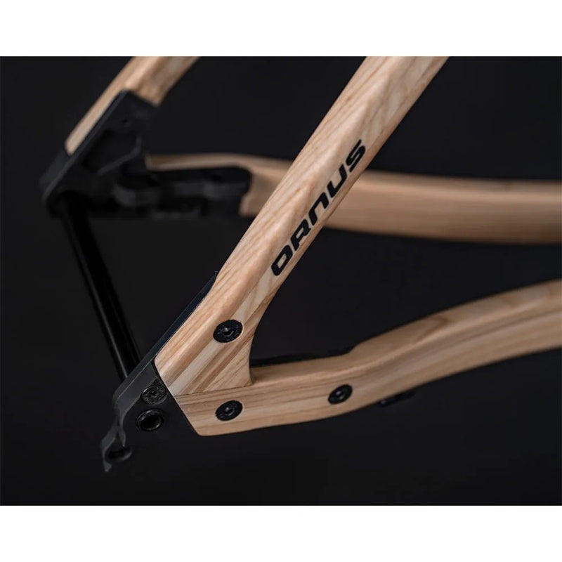 Quadro de gravel Enve 2024 - Mercado de Luxo - O Maior E-Commerce de Bens, Produtos e Serviços de Luxo do Brasil.