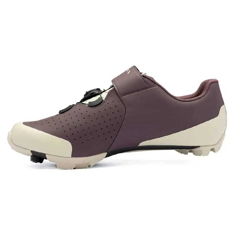 Sapatilhas MTB Physis - Mercado de Luxo - O Maior E-Commerce de Bens, Produtos e Serviços de Luxo do Brasil.