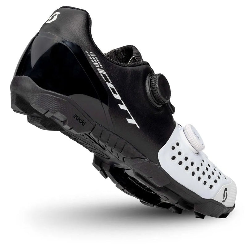 Sapatilhas MTB RC - Mercado de Luxo - O Maior E-Commerce de Bens, Produtos e Serviços de Luxo do Brasil.