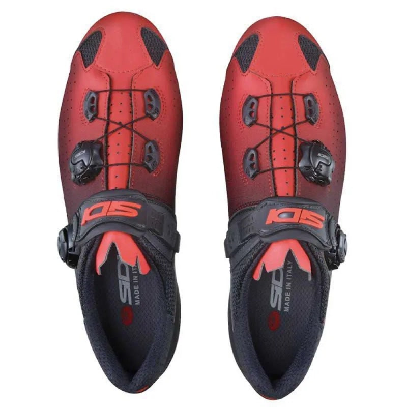Sapatos de estrada Genius 10 - Mercado de Luxo - O Maior E-Commerce de Bens, Produtos e Serviços de Luxo do Brasil.