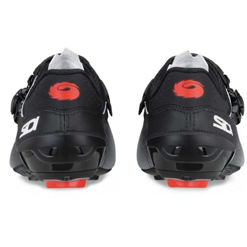 Sapatos de estrada Genius 10 Mega - Mercado de Luxo - O Maior E-Commerce de Bens, Produtos e Serviços de Luxo do Brasil.