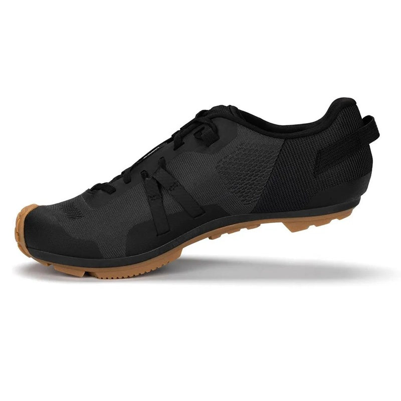 Sapatos de gravel Distanza - Mercado de Luxo - O Maior E-Commerce de Bens, Produtos e Serviços de Luxo do Brasil.