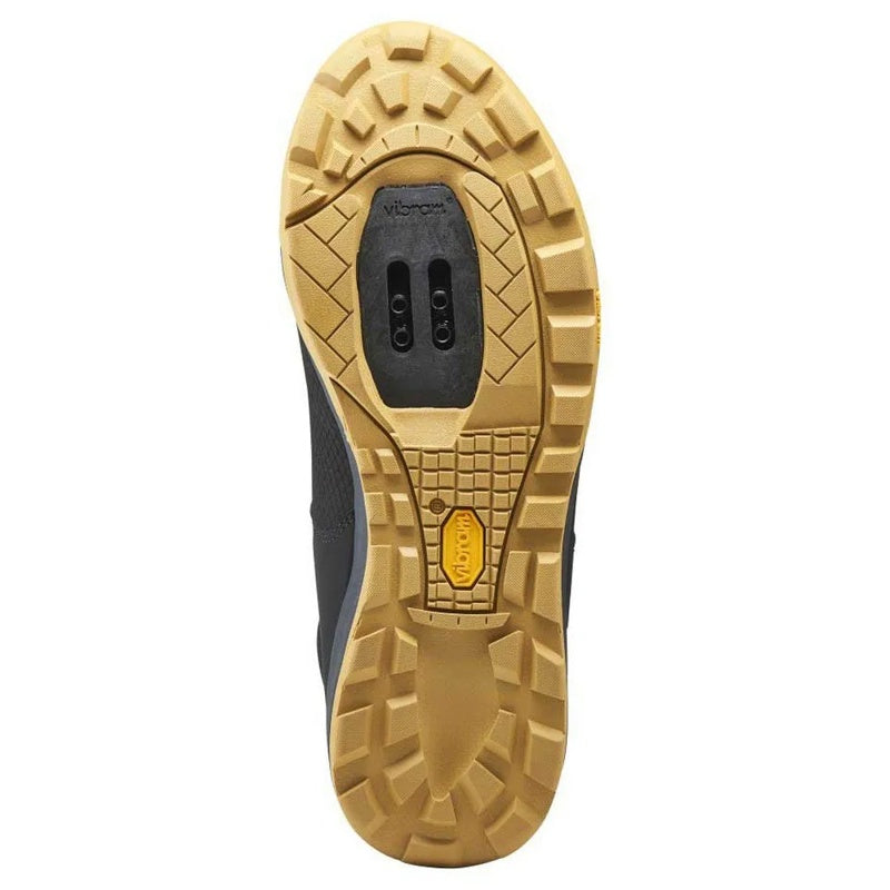 Sapatilhas MTB Kingrock Plus Goretex - Mercado de Luxo - O Maior E-Commerce de Bens, Produtos e Serviços de Luxo do Brasil.