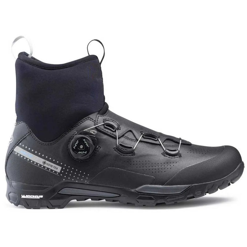 Sapatilhas MTB X-Celsius Artic Goretex - Mercado de Luxo - O Maior E-Commerce de Bens, Produtos e Serviços de Luxo do Brasil.