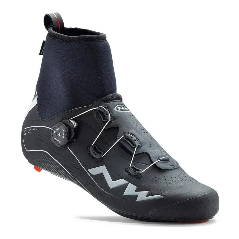 Sapatos de estrada Flash Goretex - Mercado de Luxo - O Maior E-Commerce de Bens, Produtos e Serviços de Luxo do Brasil.