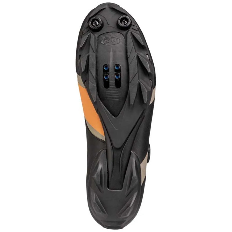 Sapatilhas MTB Celsius XC GTX - Mercado de Luxo - O Maior E-Commerce de Bens, Produtos e Serviços de Luxo do Brasil.