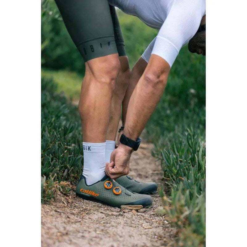 Sapatilhas MTB Edição especial Mixino XC - Mercado de Luxo - O Maior E-Commerce de Bens, Produtos e Serviços de Luxo do Brasil.