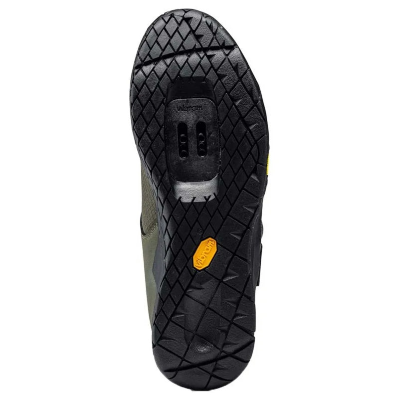 Sapatilhas MTB Overland Plus - Mercado de Luxo - O Maior E-Commerce de Bens, Produtos e Serviços de Luxo do Brasil.