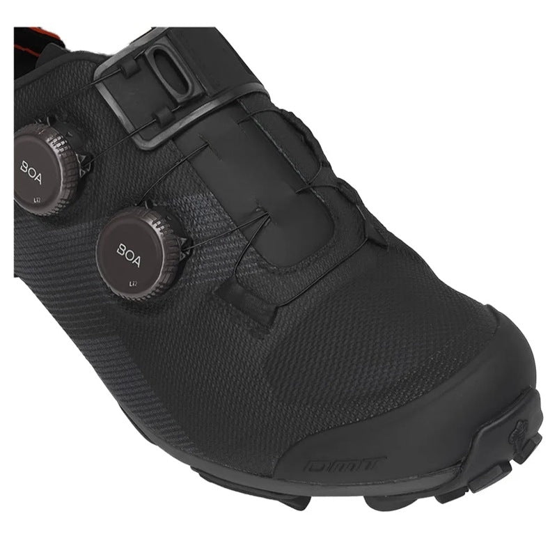 Sapatilhas MTB KM0 Evo - Mercado de Luxo - O Maior E-Commerce de Bens, Produtos e Serviços de Luxo do Brasil.