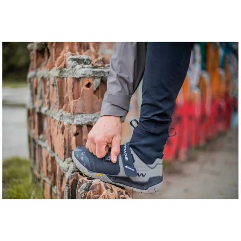 Sapatilhas MTB Multicross Plus GTX - Mercado de Luxo - O Maior E-Commerce de Bens, Produtos e Serviços de Luxo do Brasil.