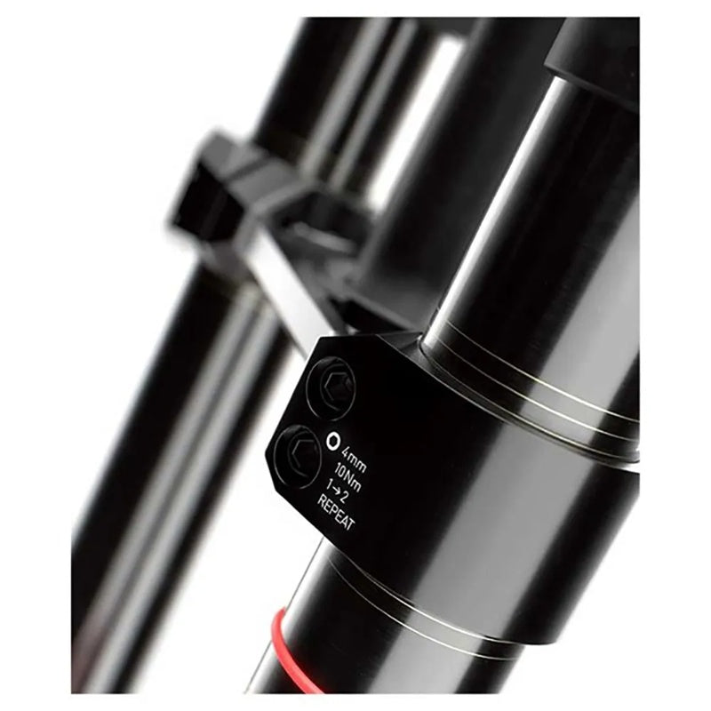 Garfo de MTB Boxxer Ultimate Charger3 RC2 OffSet 52 mm 1-1/8`` D1 - Mercado de Luxo - O Maior E-Commerce de Bens, Produtos e Serviços de Luxo do Brasil.