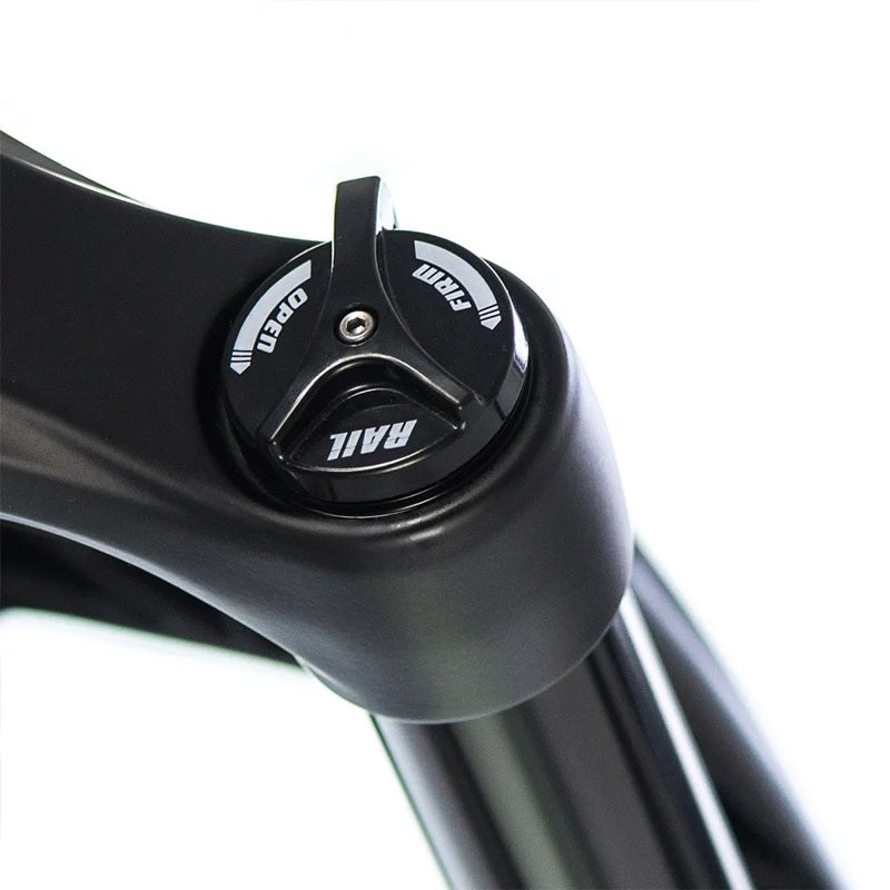 Garfo de MTB Bomber Z2 Sweep-Adj 15QRx110 44 mm - Mercado de Luxo - O Maior E-Commerce de Bens, Produtos e Serviços de Luxo do Brasil.