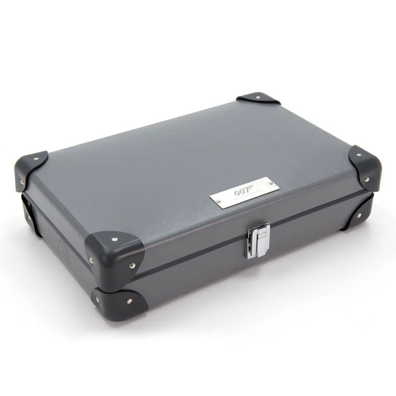 Jogo de Poker James Bond 007 Official by Globe-Trotter - Mercado de Luxo - O Maior E-Commerce de Bens, Produtos e Serviços de Luxo do Brasil.