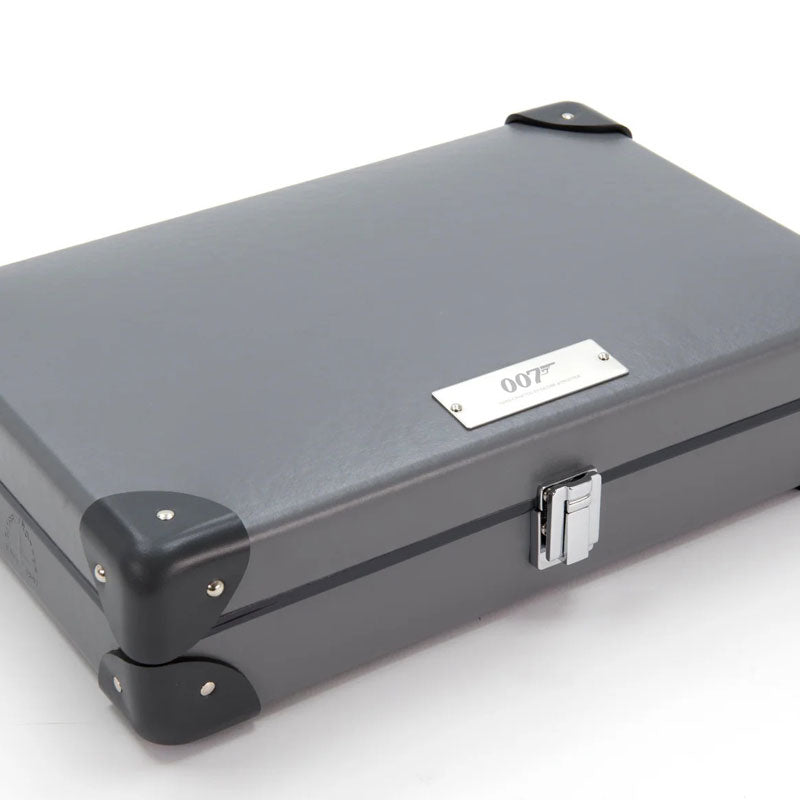 Jogo de Poker James Bond 007 Official by Globe-Trotter - Mercado de Luxo - O Maior E-Commerce de Bens, Produtos e Serviços de Luxo do Brasil.