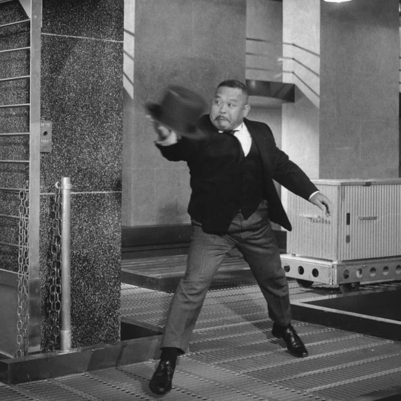 Réplica do Chapéu James Bond 007 Vilão Oddjob Goldfinger Edição Limitada - Mercado de Luxo - O Maior E-Commerce de Bens, Produtos e Serviços de Luxo do Brasil.