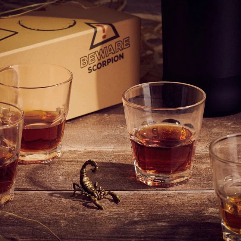 Copo Scorpion Calis Beach Bar James Bond 007 Skyfall - Mercado de Luxo - O Maior E-Commerce de Bens, Produtos e Serviços de Luxo do Brasil.