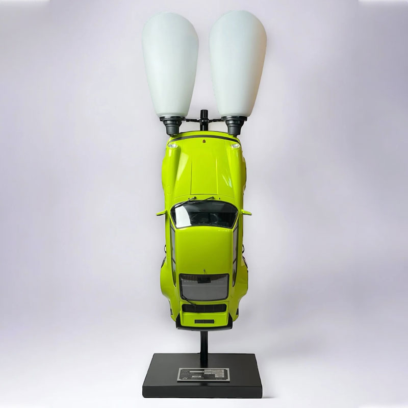 Luminária Edição Limitada Porsche 930 Turbo Coupé - Verde Acid 1:12 - Mercado de Luxo - O Maior E-Commerce de Bens, Produtos e Serviços de Luxo do Brasil.