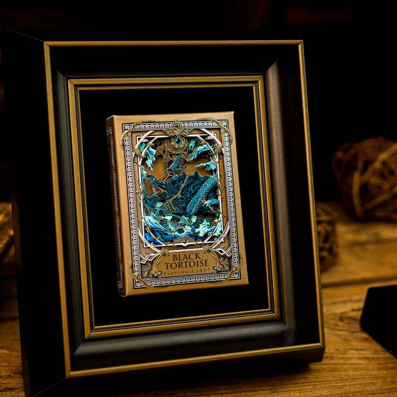 Baralho Edição Limitada Black Tortoise Frame 1 Unidade - Coffee Com o Quadro - Mercado de Luxo - O Maior E-Commerce de Bens, Produtos e Serviços de Luxo do Brasil.