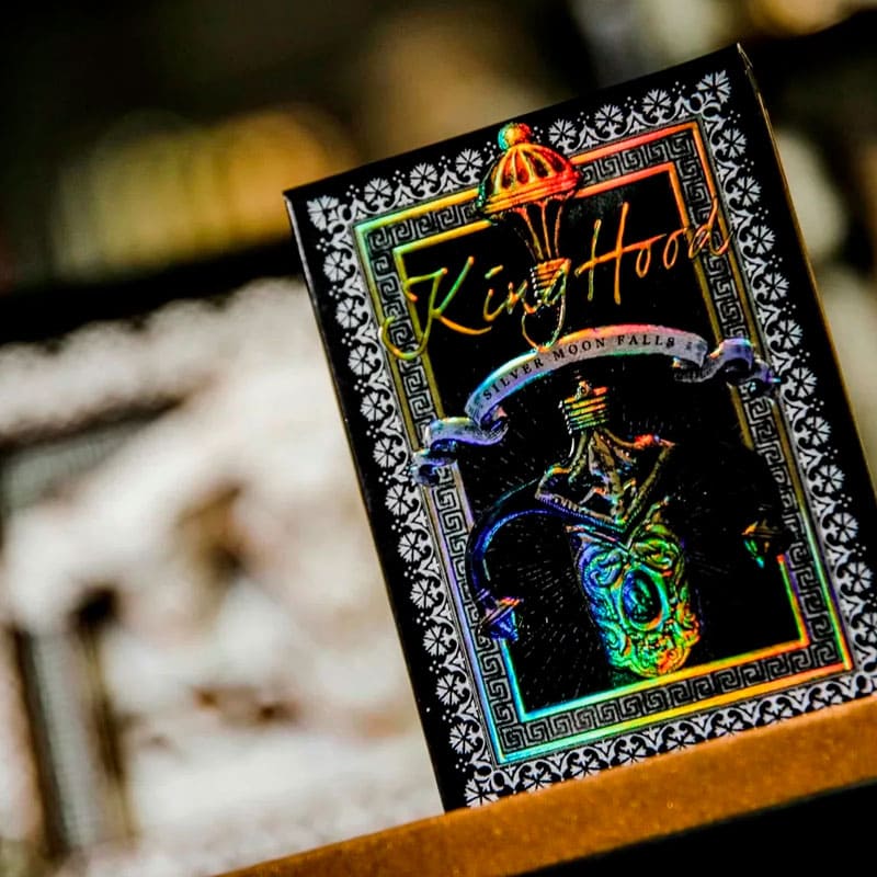 Baralho Edição Limitada Kinghood Black Pearl 2 Unidades - Preto Pérola e Branco Pérola - Mercado de Luxo - O Maior E-Commerce de Bens, Produtos e Serviços de Luxo do Brasil.