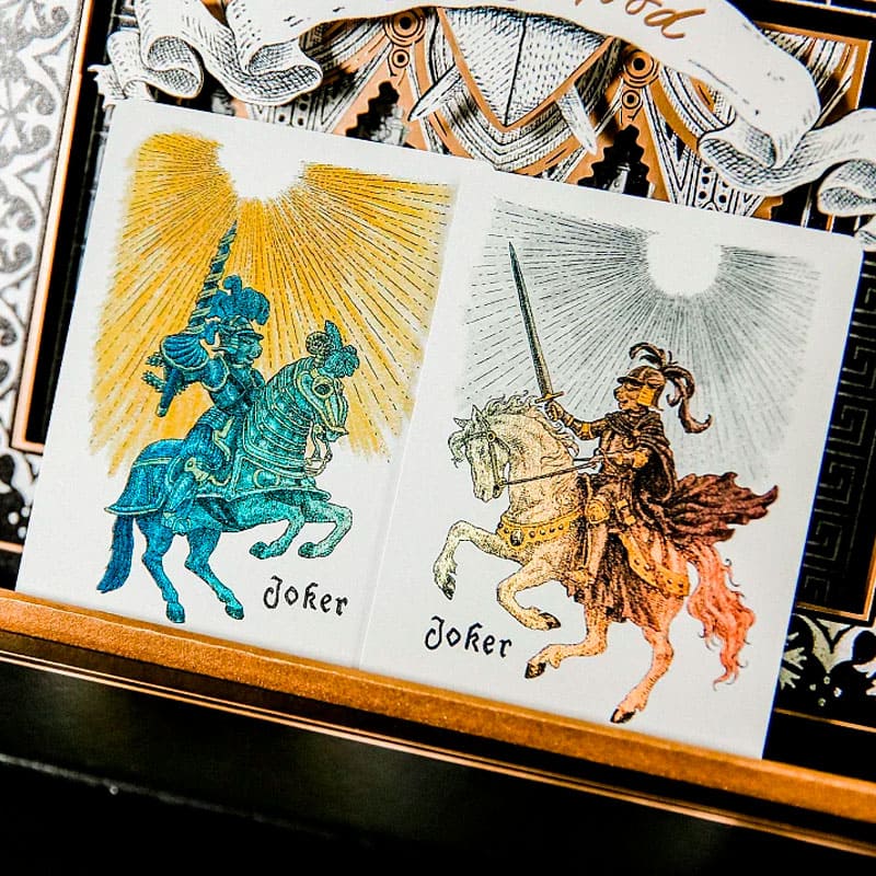 Baralho Edição Limitada Kinghood Black Pearl 2 Unidades - Preto Pérola e Branco Pérola - Mercado de Luxo - O Maior E-Commerce de Bens, Produtos e Serviços de Luxo do Brasil.