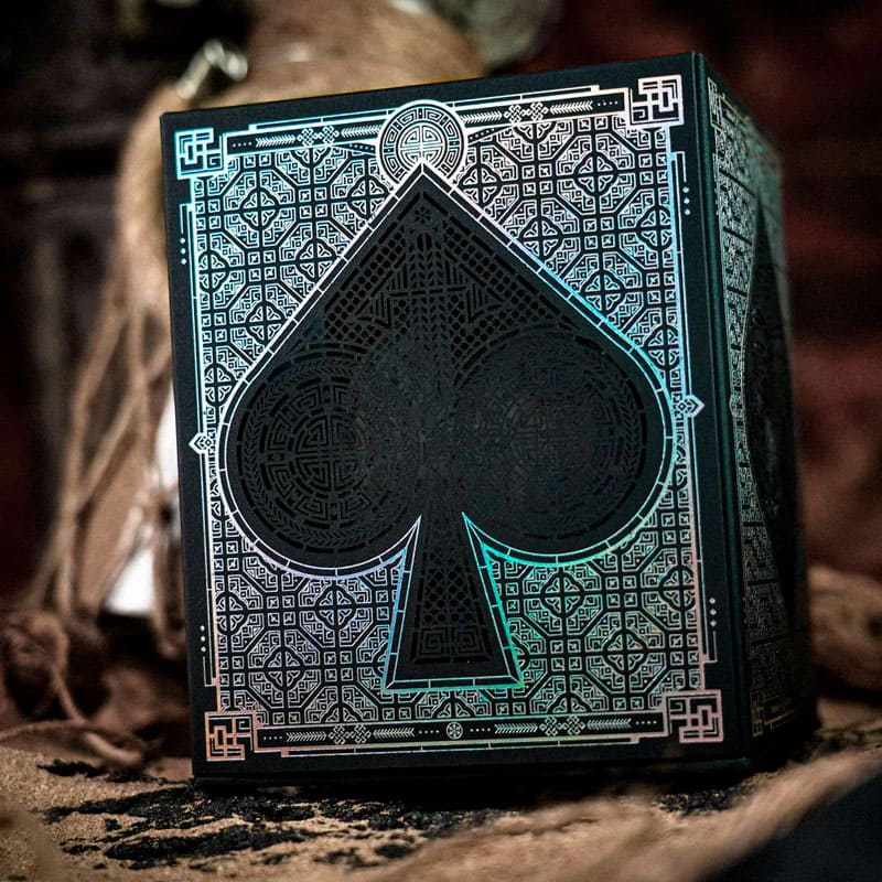 Baralho Edição Limitada Silk Black 2 Unidades - Preto e Branco - Mercado de Luxo - O Maior E-Commerce de Bens, Produtos e Serviços de Luxo do Brasil.