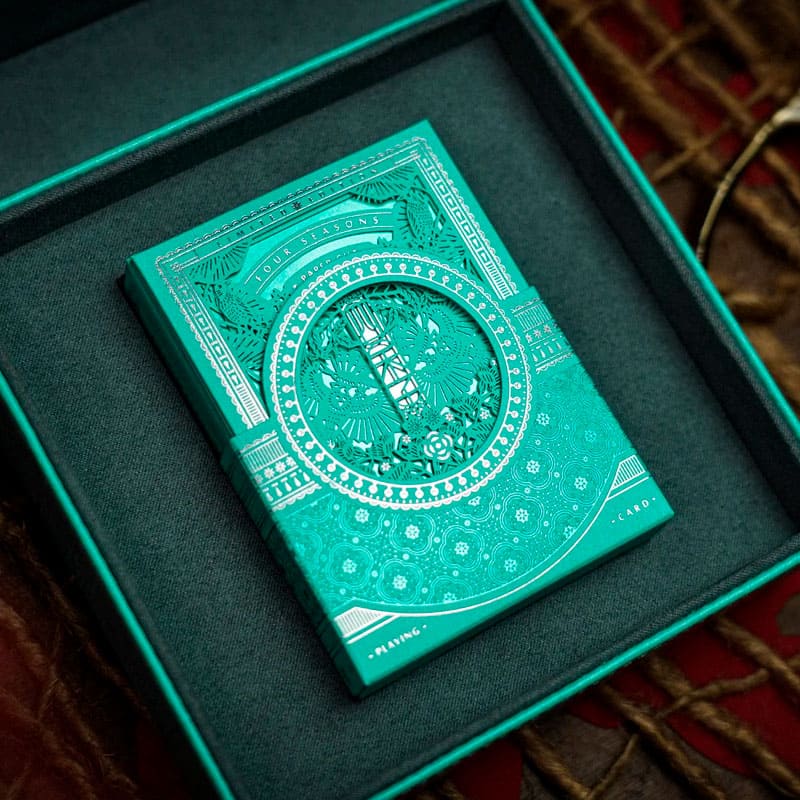 Baralho Edição Limitada Four Seasons Leather Box 1 Unidade - Azul - Mercado de Luxo - O Maior E-Commerce de Bens, Produtos e Serviços de Luxo do Brasil.