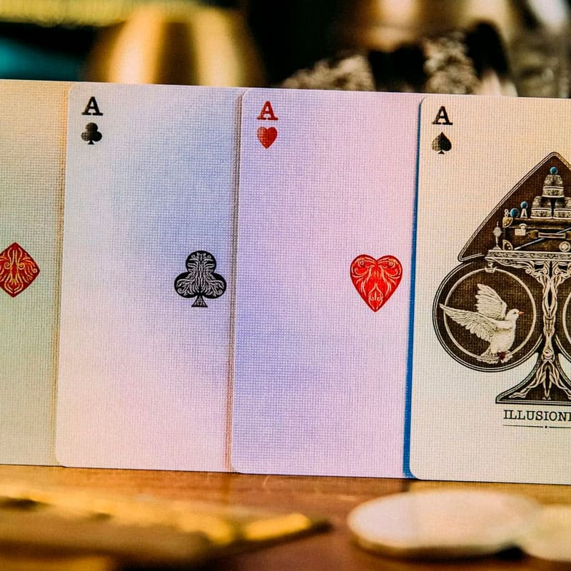 Baralho Edição Limitada The Illusionist Black Gold 2 Unidades - Preto e Prata - Mercado de Luxo - O Maior E-Commerce de Bens, Produtos e Serviços de Luxo do Brasil.