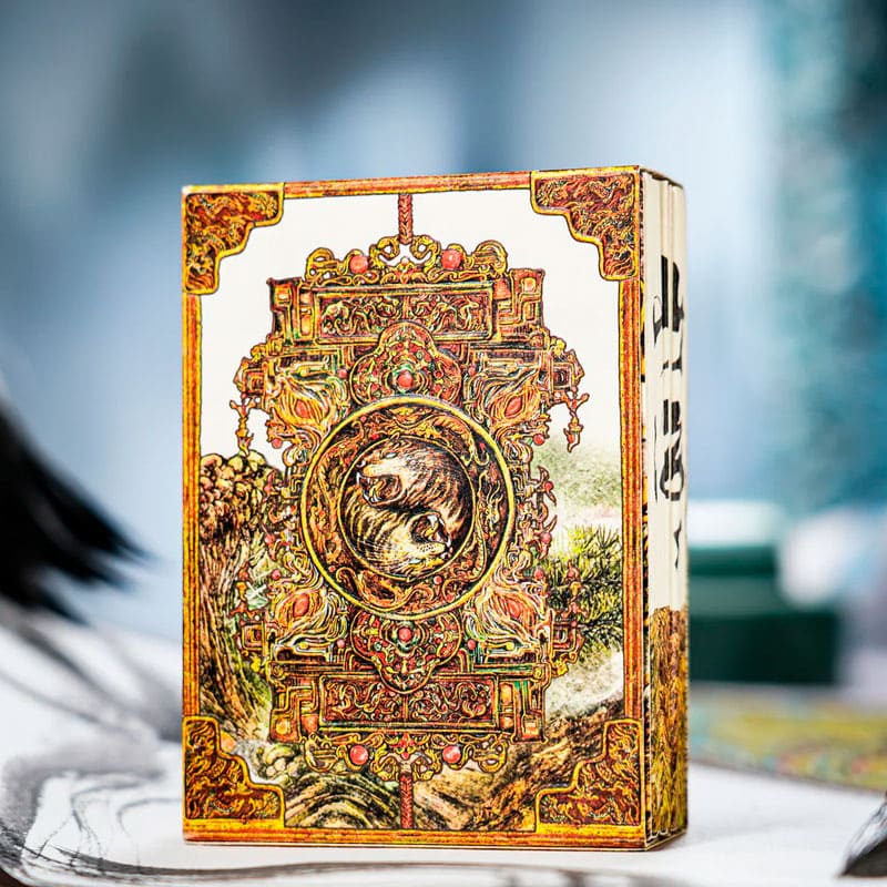 Baralho Edição Limitada Shanhai V2 Standard 1 Unidade - Branco - Mercado de Luxo - O Maior E-Commerce de Bens, Produtos e Serviços de Luxo do Brasil.