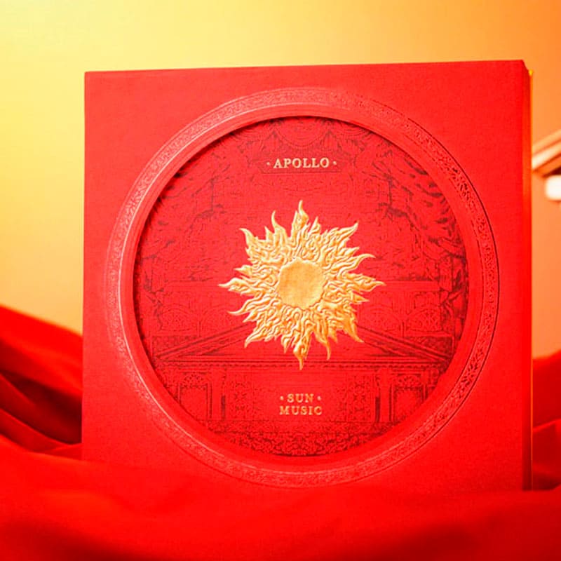 Baralho Edição Limitada Apollo Artist Box 2 Unidades - Vermelho e Dourado - Mercado de Luxo - O Maior E-Commerce de Bens, Produtos e Serviços de Luxo do Brasil.