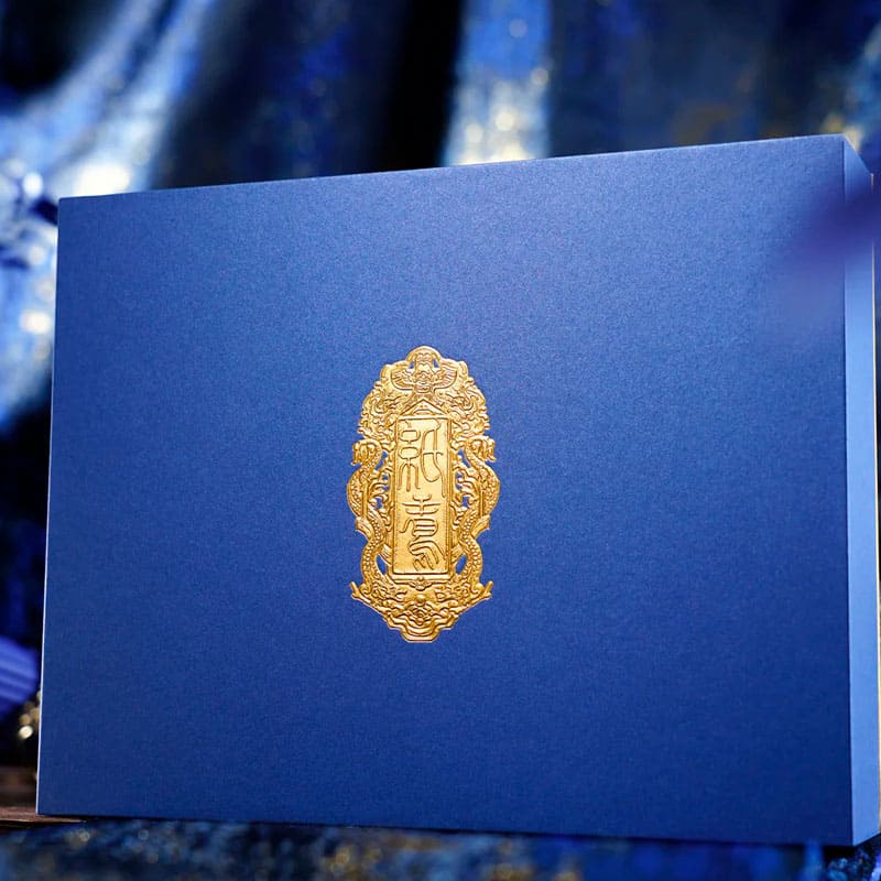 Baralho Edição Limitada Kite Artist Box 2 Unidades - Dourado e Azul - Mercado de Luxo - O Maior E-Commerce de Bens, Produtos e Serviços de Luxo do Brasil.