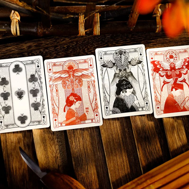 Baralho Edição Limitada Kite Artist Box 2 Unidades - Dourado e Azul - Mercado de Luxo - O Maior E-Commerce de Bens, Produtos e Serviços de Luxo do Brasil.