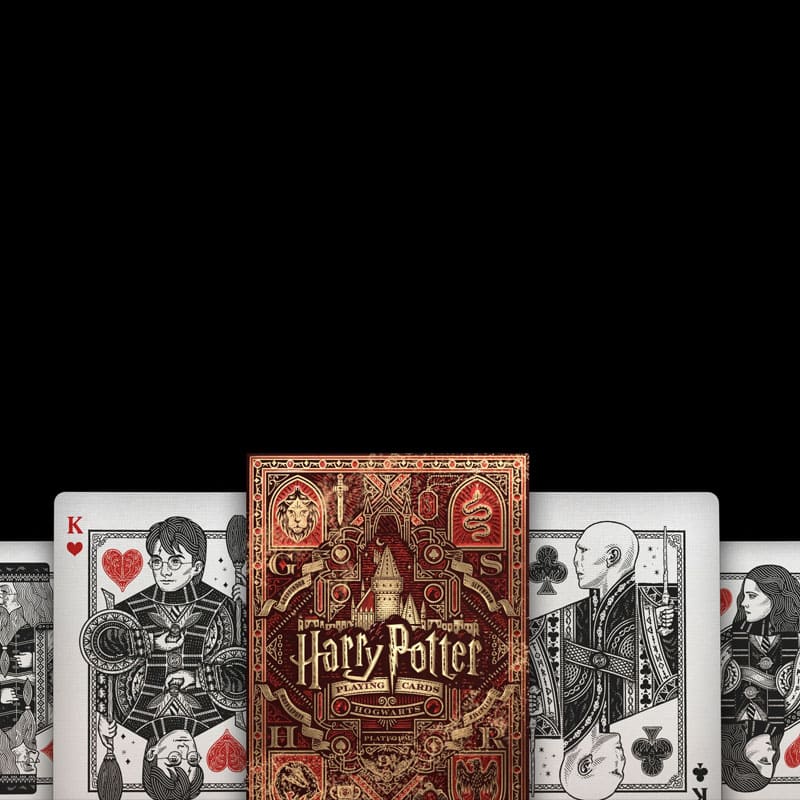 Baralho Harry Potter Collectors Edition Box 5 Unidades - Mercado de Luxo - O Maior E-Commerce de Bens, Produtos e Serviços de Luxo do Brasil.