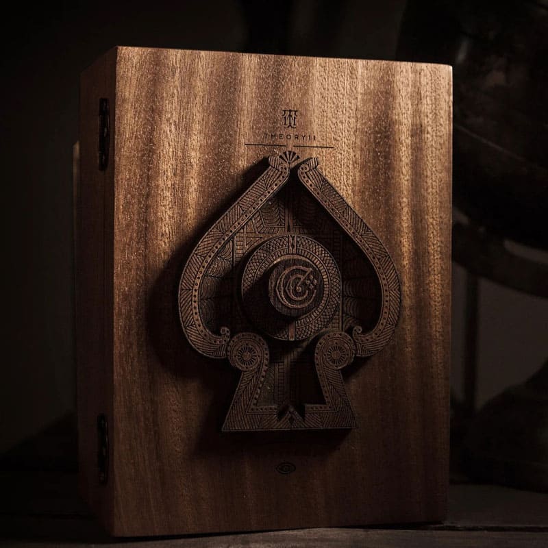 Baralho Citizens Wood Box 6 Unidades - Mercado de Luxo - O Maior E-Commerce de Bens, Produtos e Serviços de Luxo do Brasil.