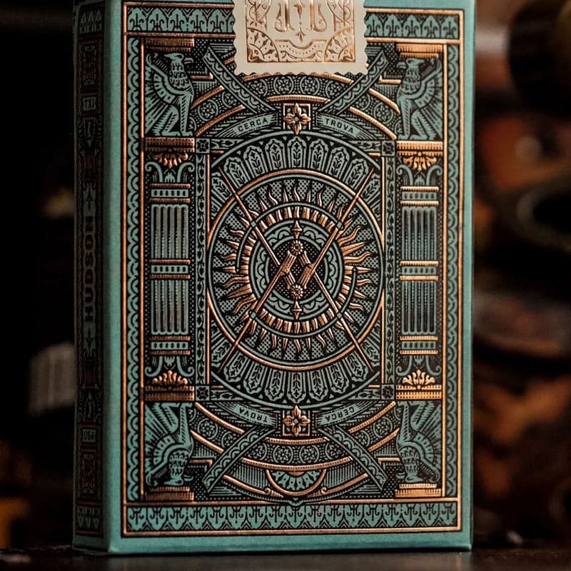 Baralho Hudson 3 Unidades - Mercado de Luxo - O Maior E-Commerce de Bens, Produtos e Serviços de Luxo do Brasil.