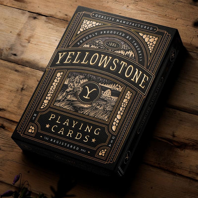Baralho Yellowstone 3 Unidades - Mercado de Luxo - O Maior E-Commerce de Bens, Produtos e Serviços de Luxo do Brasil.