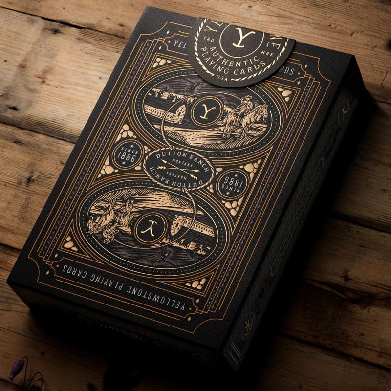 Baralho Yellowstone 3 Unidades - Mercado de Luxo - O Maior E-Commerce de Bens, Produtos e Serviços de Luxo do Brasil.