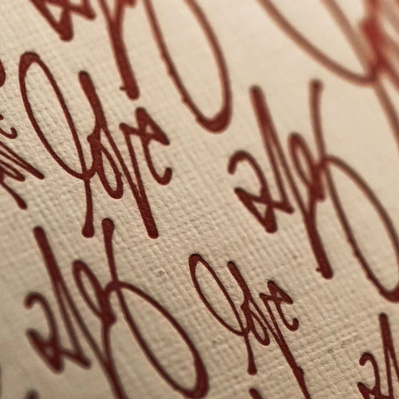 Baralho Love Me Inspired by Curtis Kulig's 3 Unidades - Mercado de Luxo - O Maior E-Commerce de Bens, Produtos e Serviços de Luxo do Brasil.