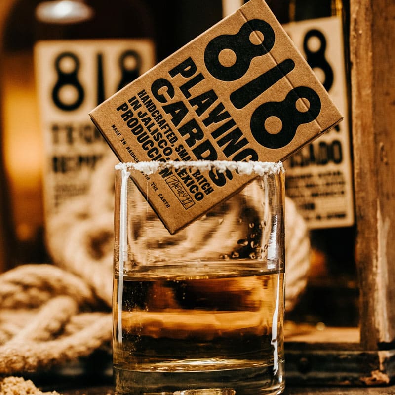 Baralho 818 Tequila Edição Limitada 3 Unidades - Mercado de Luxo - O Maior E-Commerce de Bens, Produtos e Serviços de Luxo do Brasil.