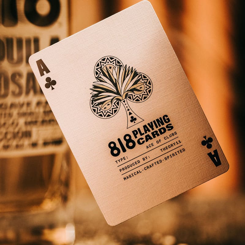 Baralho 818 Tequila Edição Limitada 3 Unidades - Mercado de Luxo - O Maior E-Commerce de Bens, Produtos e Serviços de Luxo do Brasil.