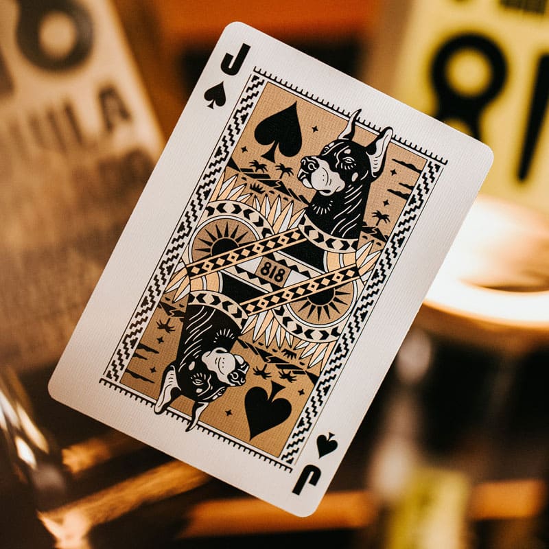 Baralho 818 Tequila Edição Limitada 3 Unidades - Mercado de Luxo - O Maior E-Commerce de Bens, Produtos e Serviços de Luxo do Brasil.