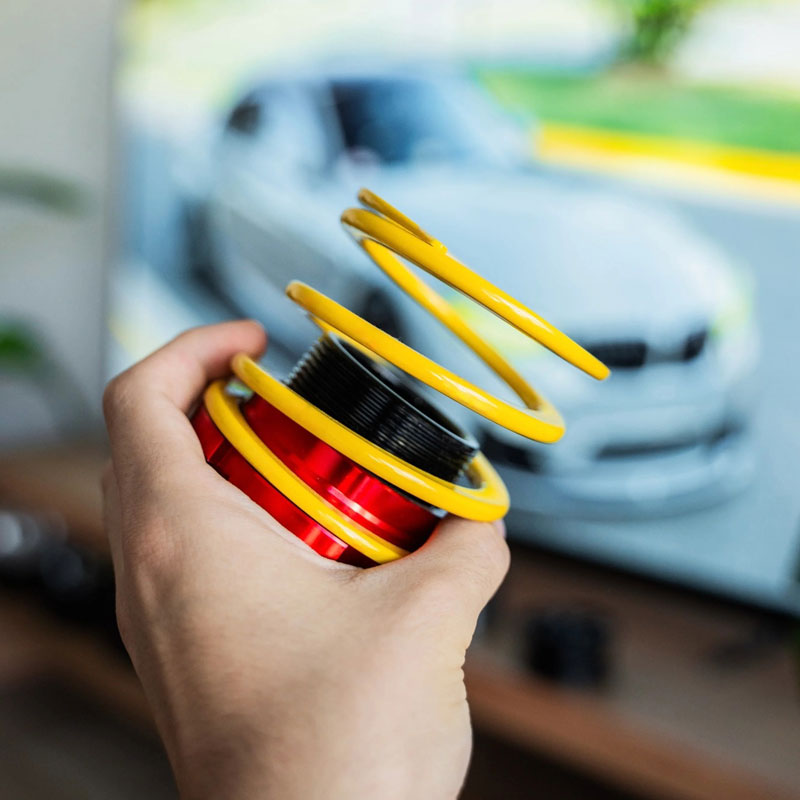 Porta Lápis Mini Suspensão Vermelho - Mercado de Luxo - O Maior E-Commerce de Bens, Produtos e Serviços de Luxo do Brasil.