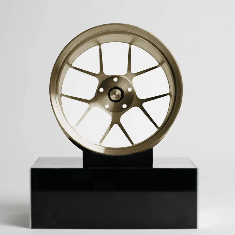 Mini Roda em Alumínio BBS RI-D Edição Limitada - Golden - Mercado de Luxo - O Maior E-Commerce de Bens, Produtos e Serviços de Luxo do Brasil.